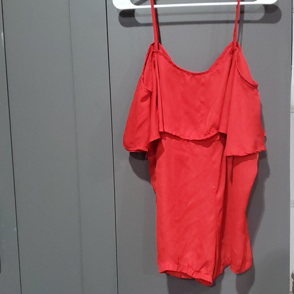 Ruffle cold shoulder romper